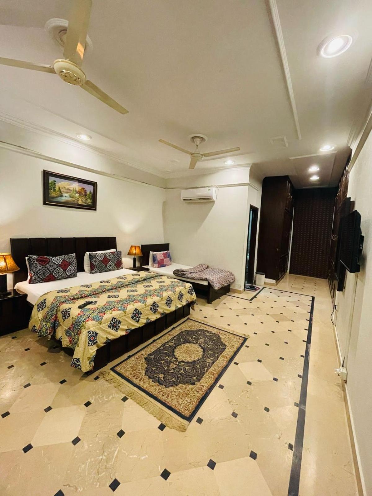 Mulberry Residence Luxury Rooms Islamabad Esterno foto