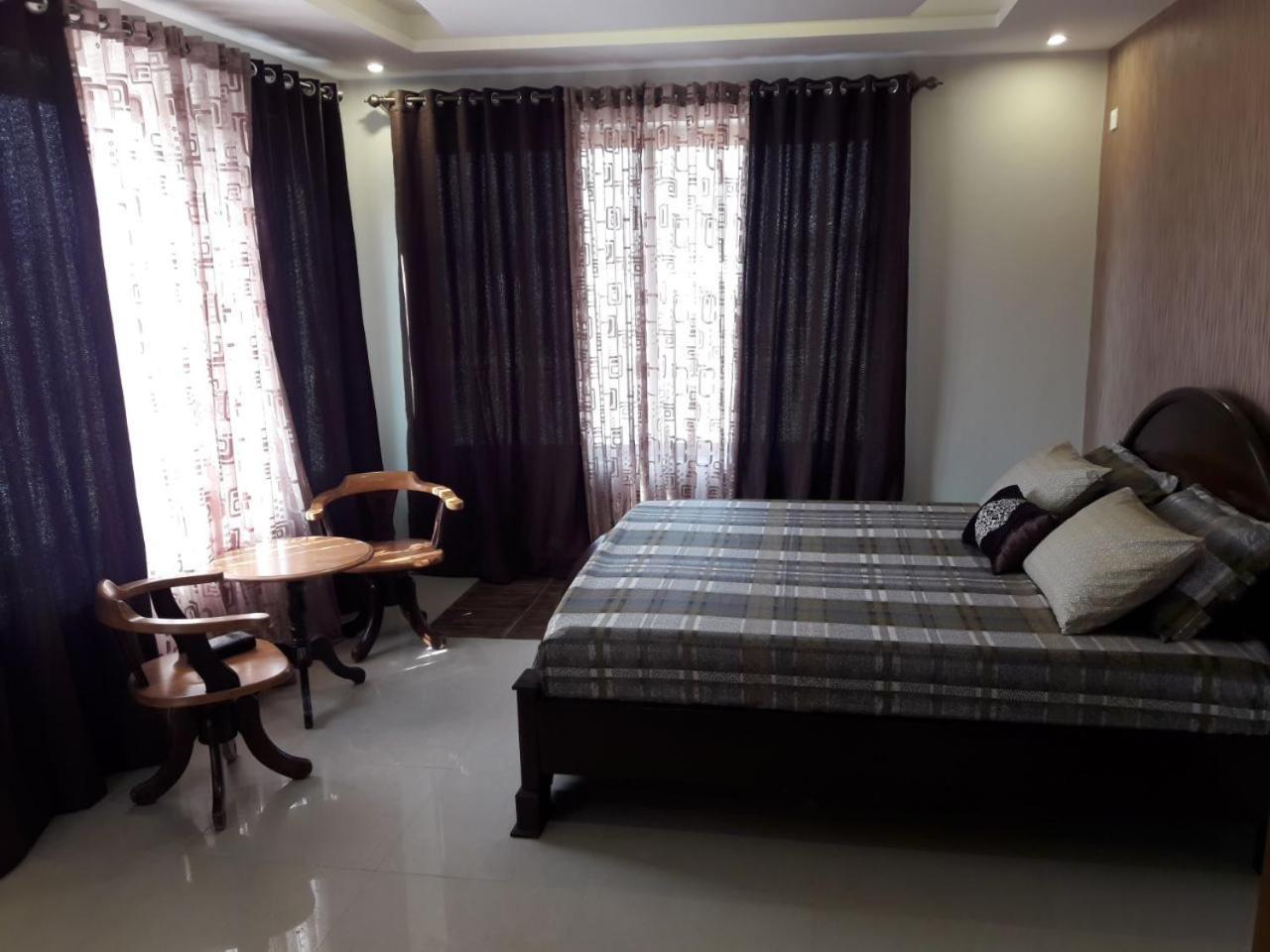 Mulberry Residence Luxury Rooms Islamabad Esterno foto