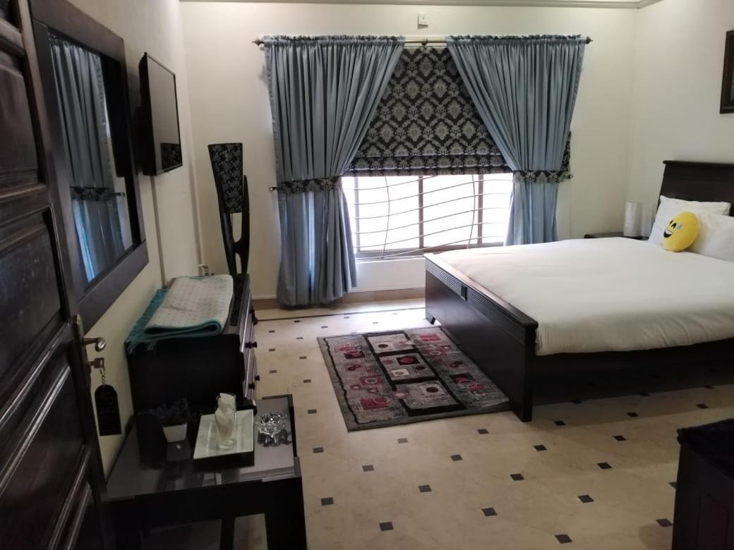 Mulberry Residence Luxury Rooms Islamabad Esterno foto