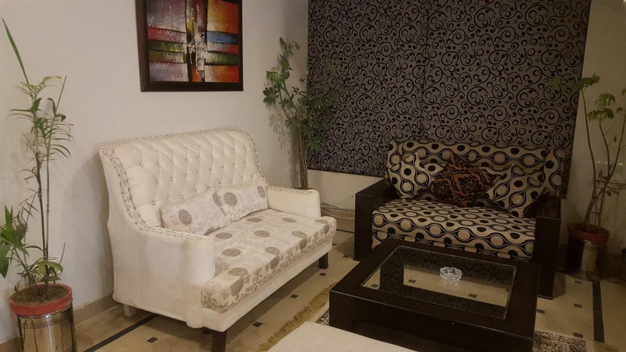 Mulberry Residence Luxury Rooms Islamabad Esterno foto